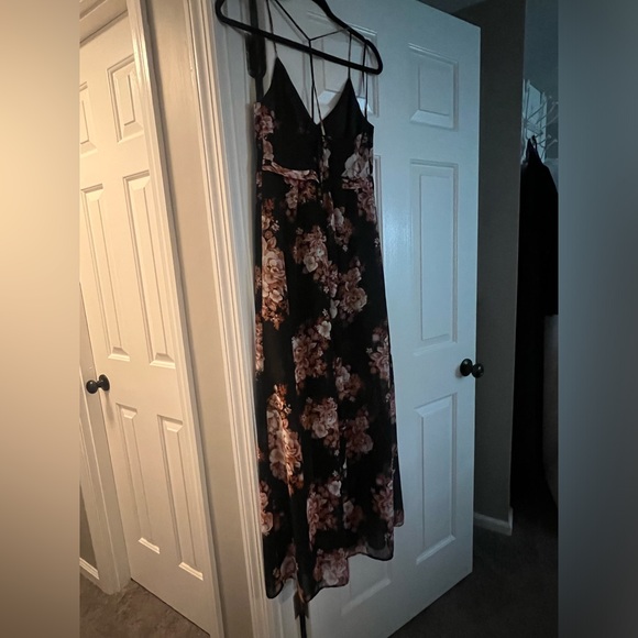 Forever 21 Floral Maxi Dress - Picture 3 of 5